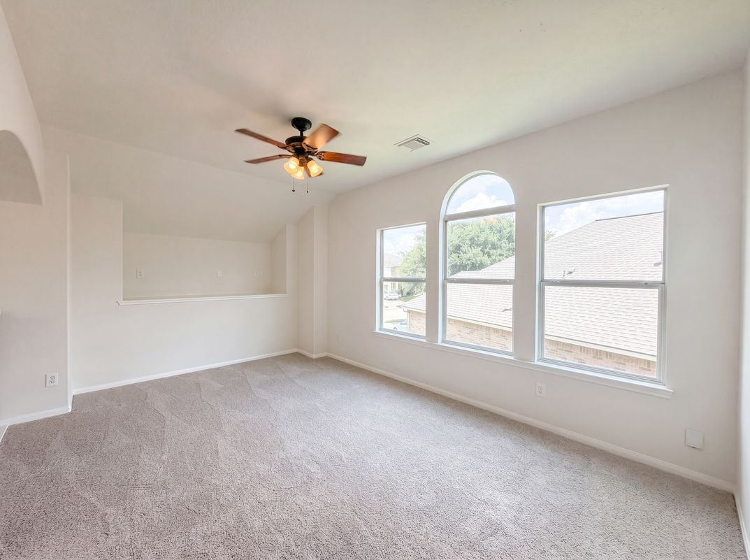 Photo 11 of 26 of 6510 Briar Moss Ln, Katy, TX