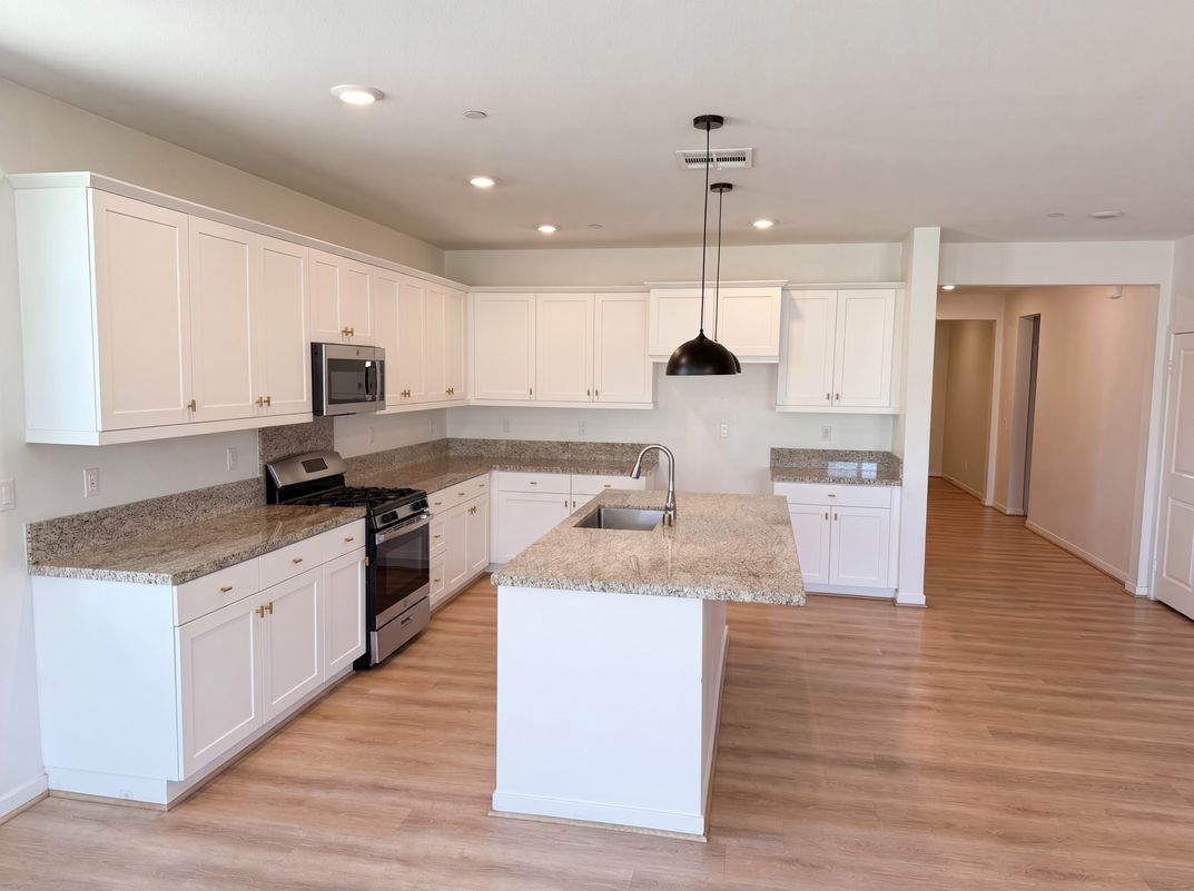 Photo 7 of 22 of 11619 Sky Pointe Dr, Desert Hot Springs, CA
