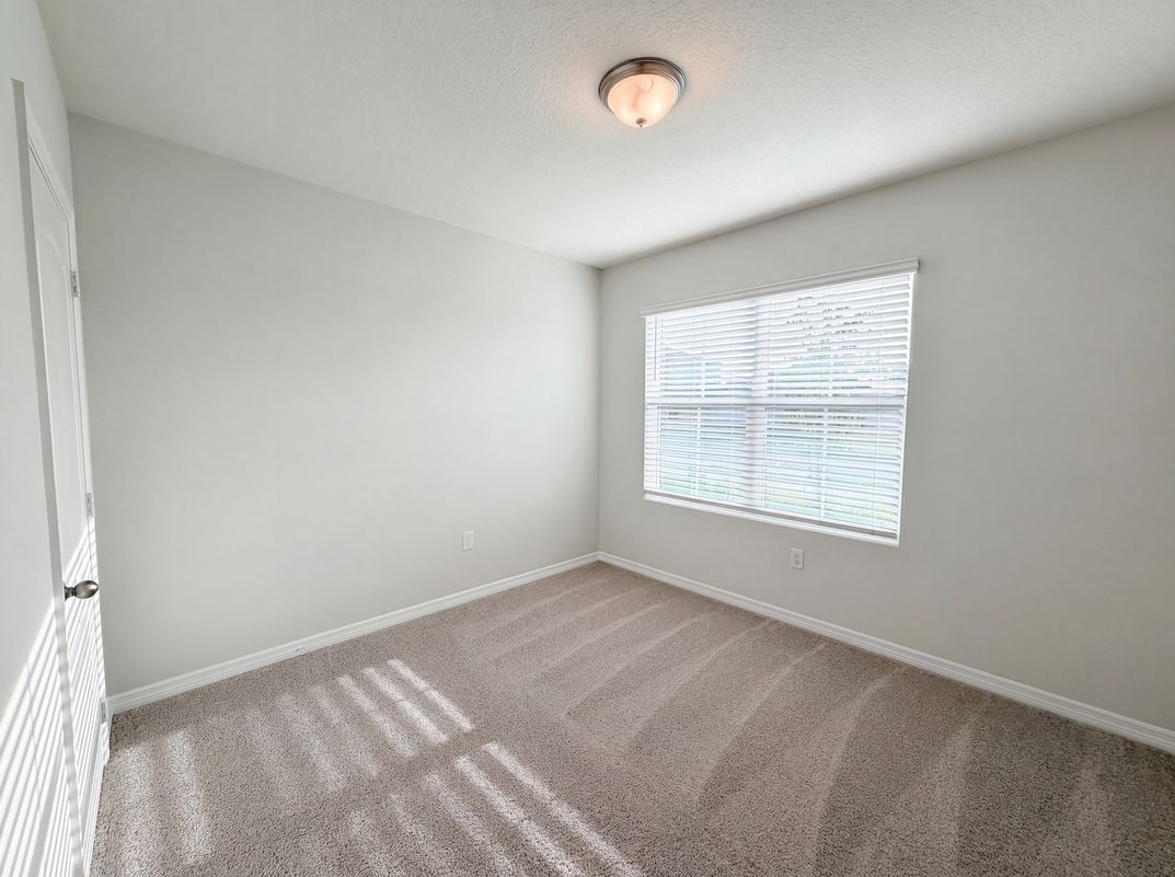 Photo 7 of 21 of 1818 Irby Ct, Tavares, FL