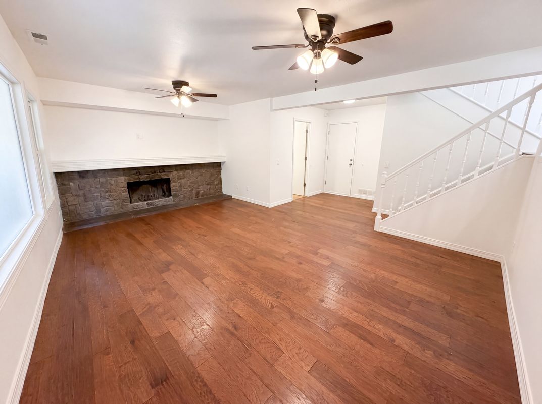 Photo 13 of 40 of 10330 E Weaver Pl, Englewood, CO