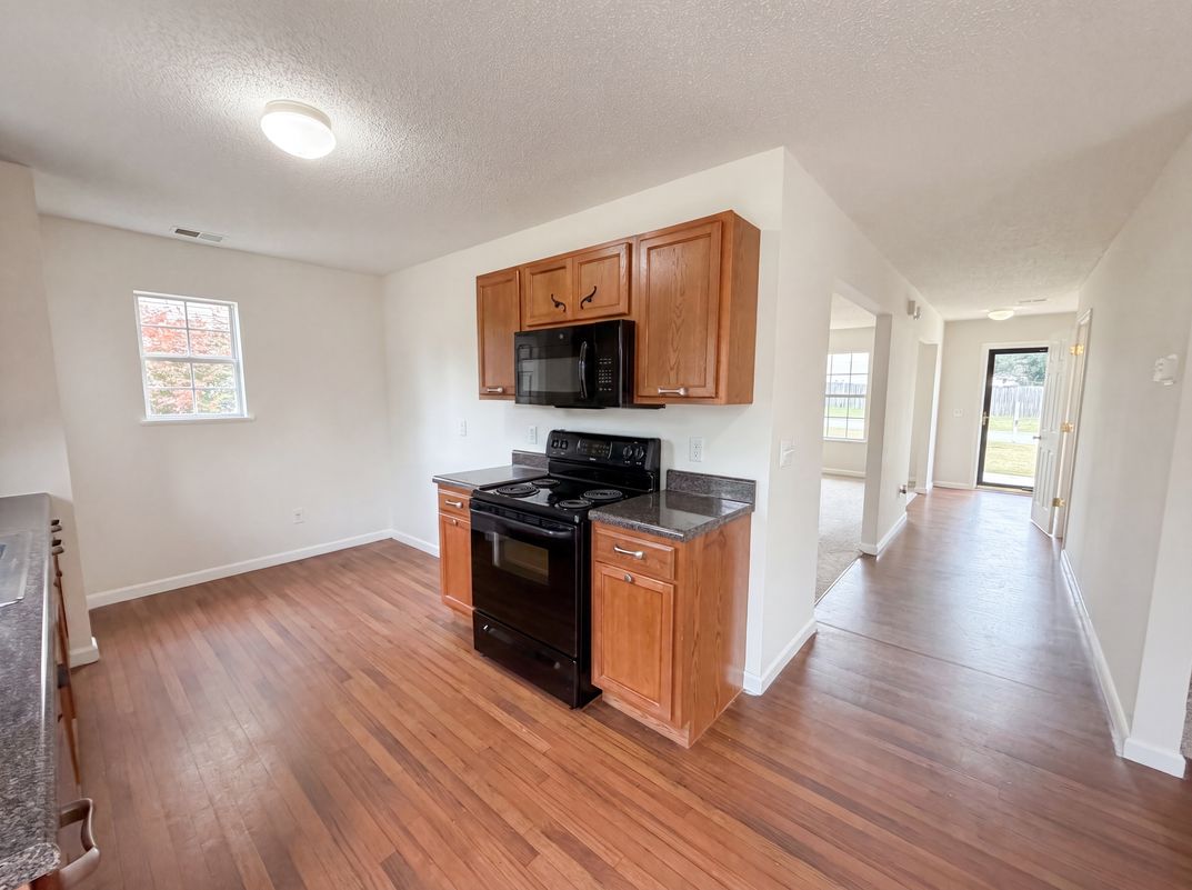 Photo 7 of 24 of 406 Fox Trot Dr, Columbia, SC