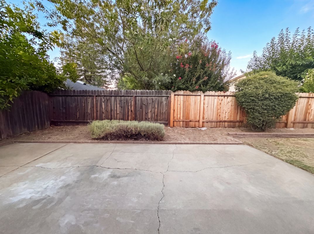 Photo 25 of 27 of 2605 Waterton Way, Sacramento, CA