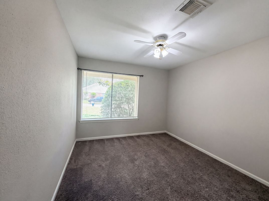 Photo 14 of 18 of 22031 Birch Valley Dr, Katy, TX