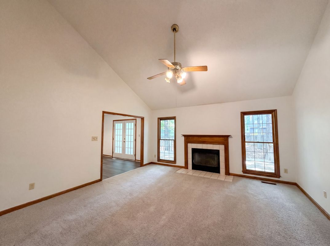 Photo 3 of 16 of 9425 Cartersville Ct, Raleigh, NC