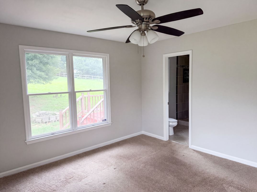 Photo 4 of 22 of 8749 Christopher Ln, Warrenton, VA
