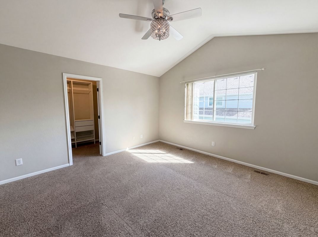 Photo 4 of 26 of 9580 Brentwood Way, Broomfield, CO