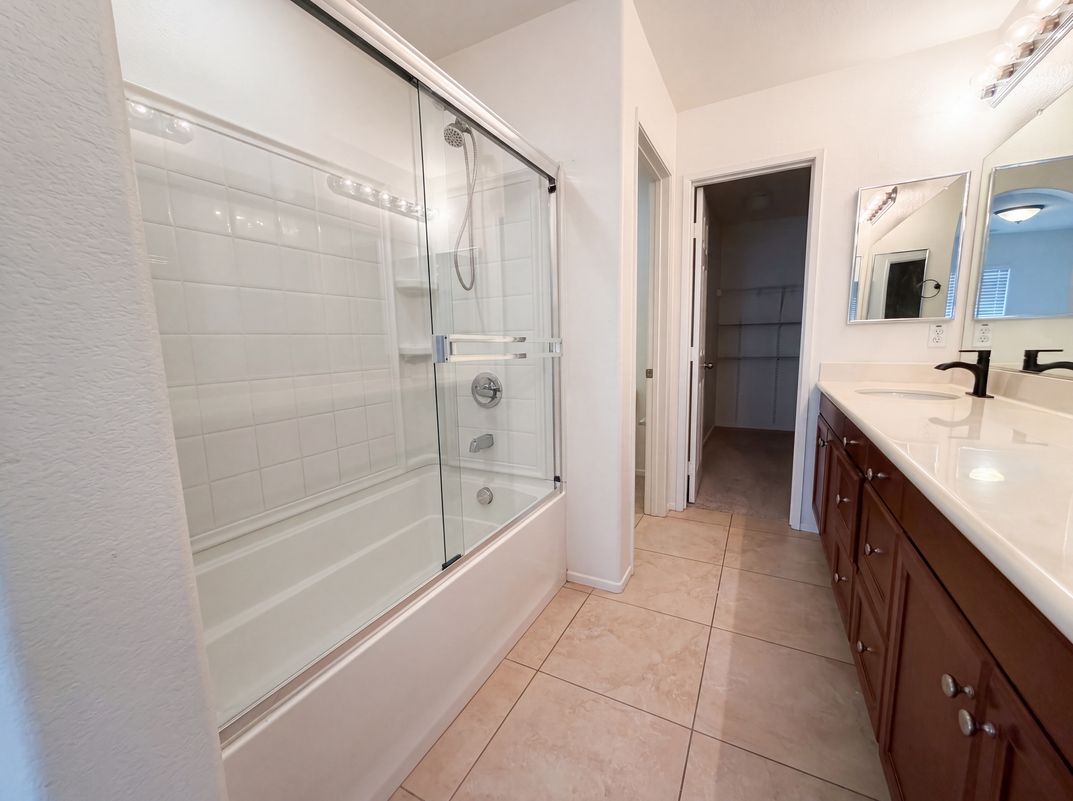 Photo 10 of 20 of 1438 Trouville Ln, Chula Vista, CA