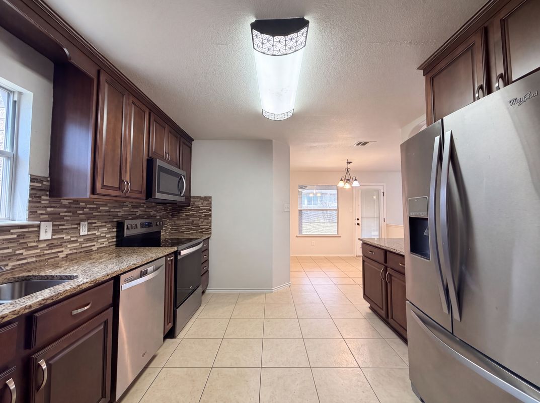 Photo 6 of 20 of 6805 Aquamarine Dr, Killeen, TX