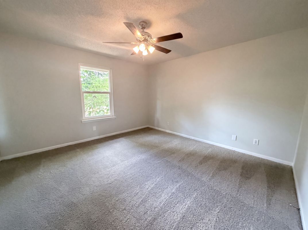 Photo 10 of 16 of 1832 Blarney Cir, Middleburg, FL