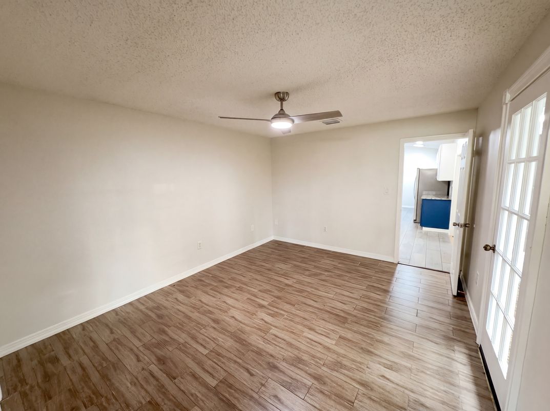 Photo 13 of 24 of 967 Lamplighter Dr NW, Palm Bay, FL