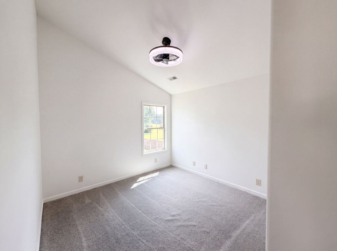 Photo 32 of 44 of 791 W Glenview Dr, Lenoir City, TN