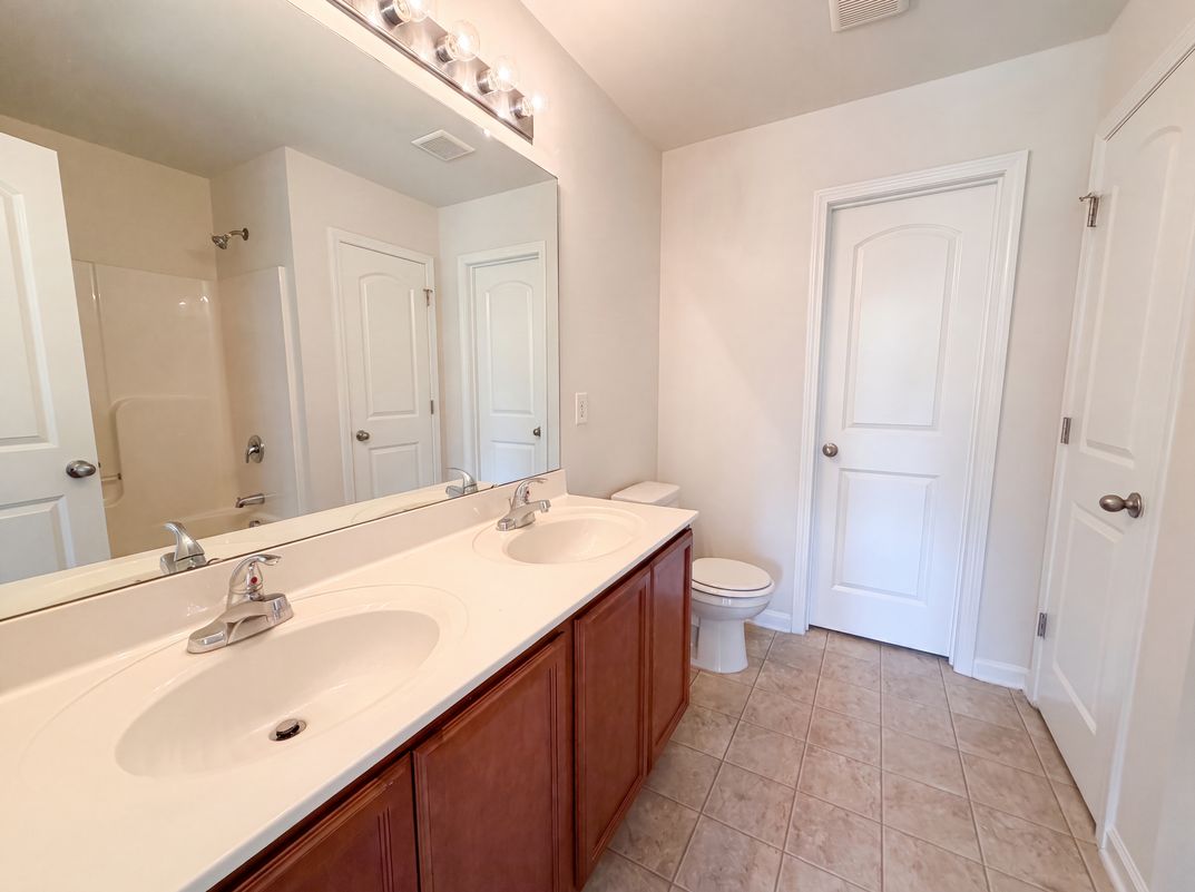 Photo 12 of 24 of 4655 Chapel Ridge Dr, Greensboro, NC
