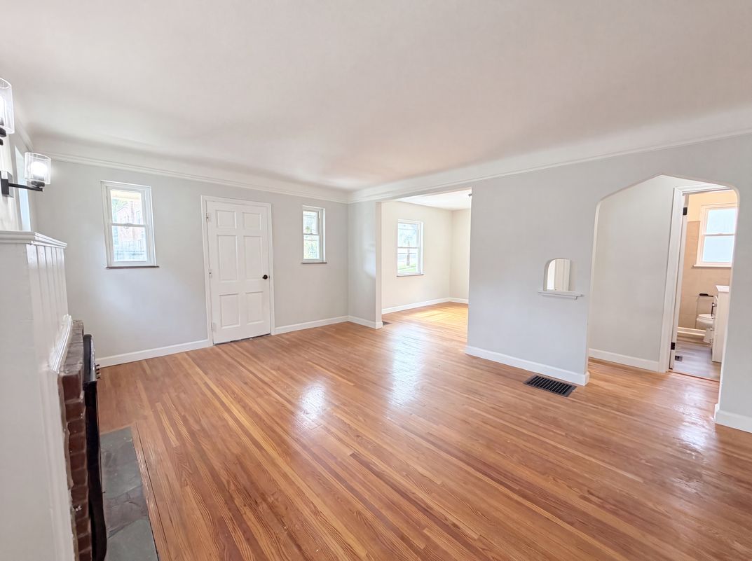 Photo 7 of 24 of 6418 Savannah Ave, Cincinnati, OH
