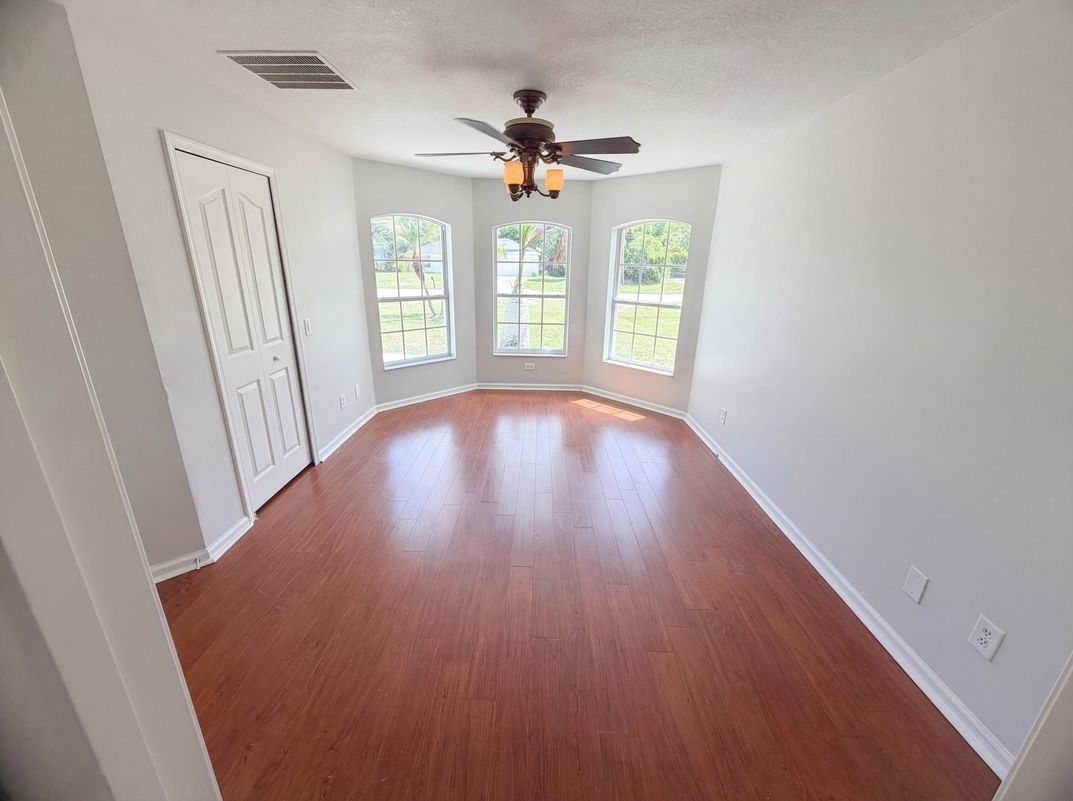 Photo 25 of 31 of 2332 SE Berkshire Blvd, Port Saint Lucie, FL