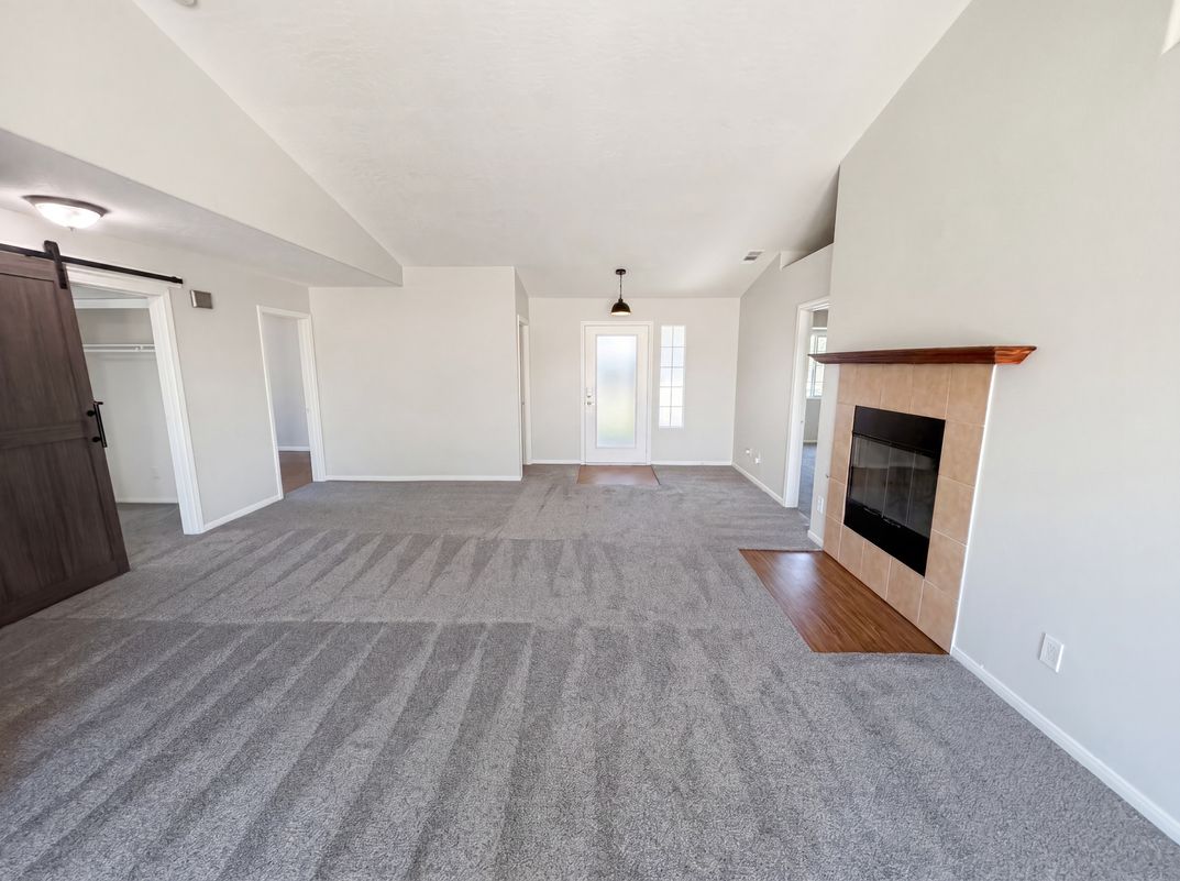 Photo 10 of 28 of 13185 Great Falls Ave, Victorville, CA