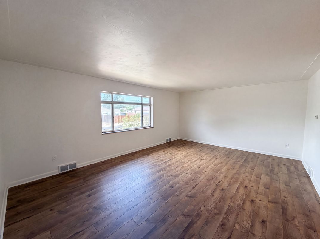 Photo 3 of 26 of 1302 E Egbert St, Brighton, CO