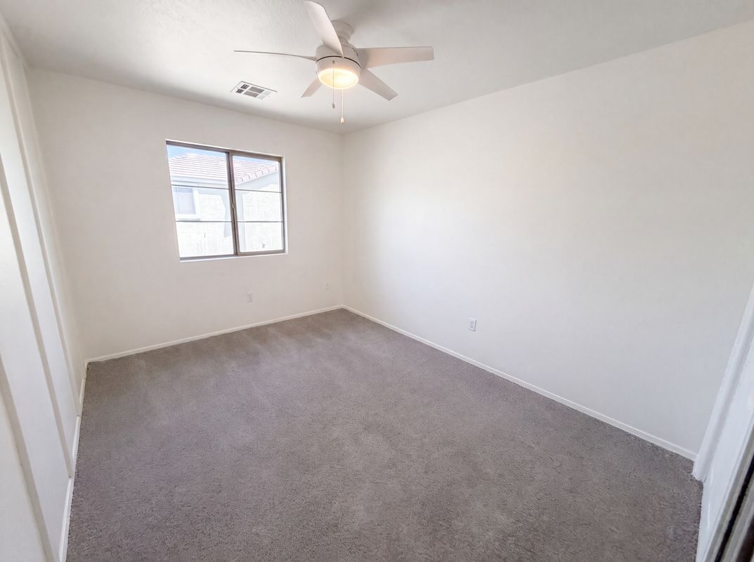 Photo 13 of 24 of 1376 S Boulder St, Gilbert, AZ