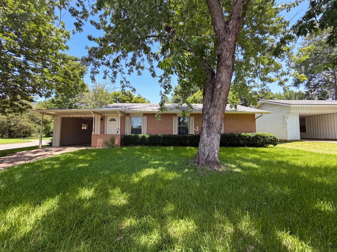 Photo 20 of 21 of 2549 Steven Dr, Denison, TX