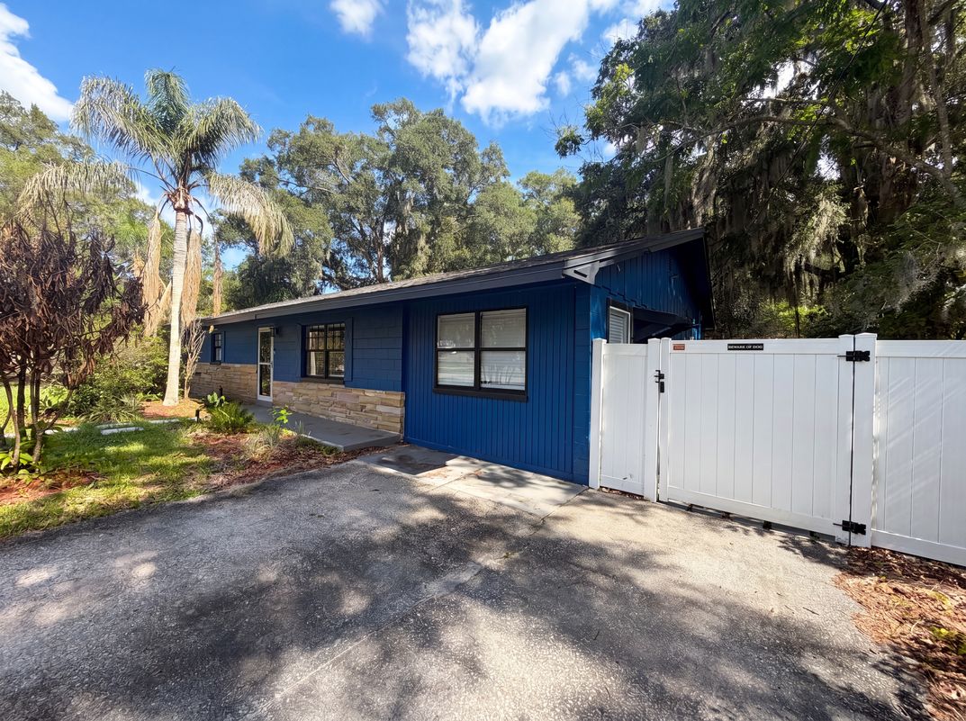 Photo 20 of 21 of 820 E Wisconsin Ave, Deland, FL