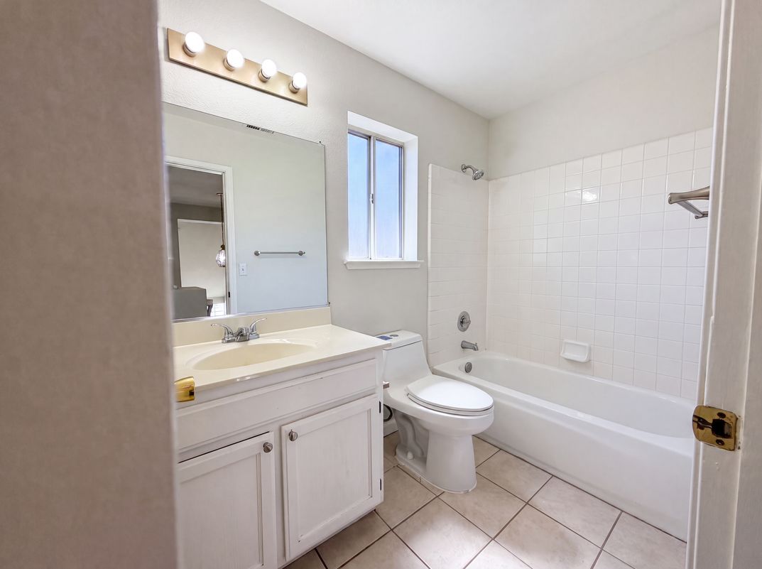 Photo 32 of 41 of 5150 Brookfield Ct, Antioch, CA