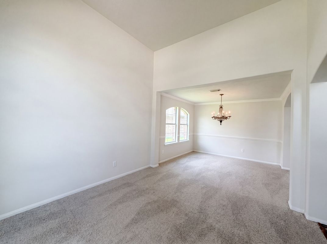 Photo 9 of 26 of 6510 Briar Moss Ln, Katy, TX