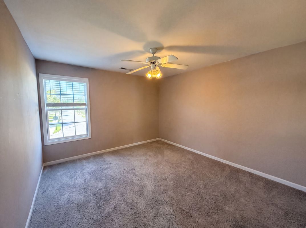 Photo 8 of 20 of 9325 Ayscough Rd, Summerville, SC
