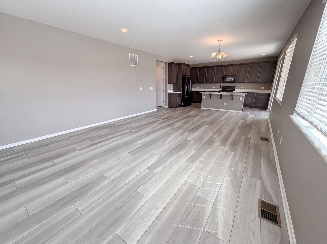 Photo 8 of 39 of 2450 Garganey Dr, Castle Rock, CO