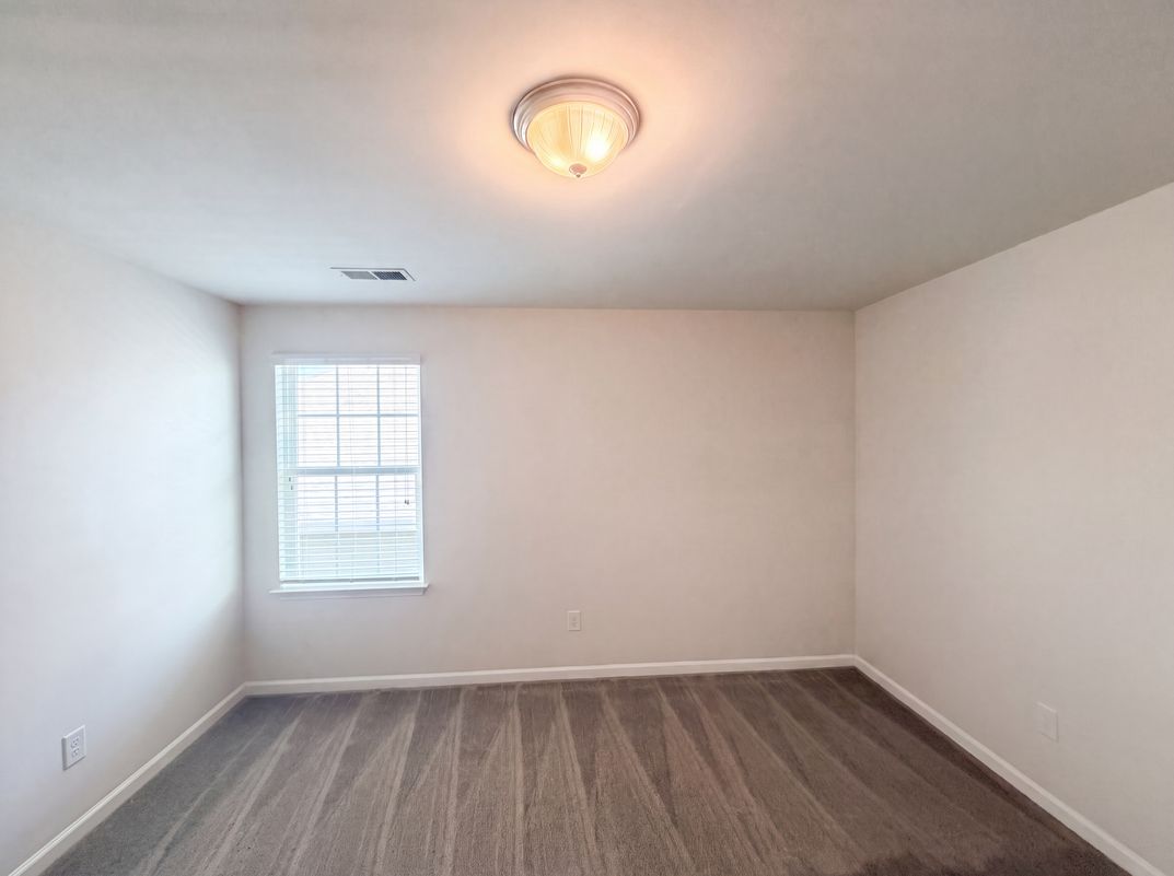 Photo 18 of 28 of 6800 Olivia Ct, Whitsett, NC
