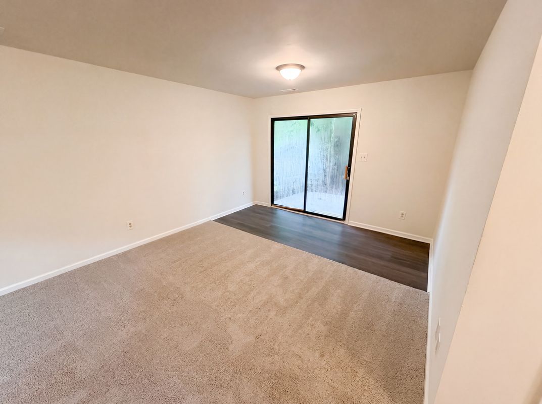 Photo 10 of 28 of 6409 Tivoli Ct, Charlotte, NC