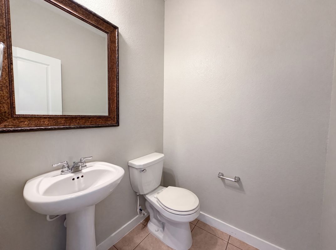 Photo 15 of 19 of 40828 Mostyn Hill Dr, Magnolia, TX