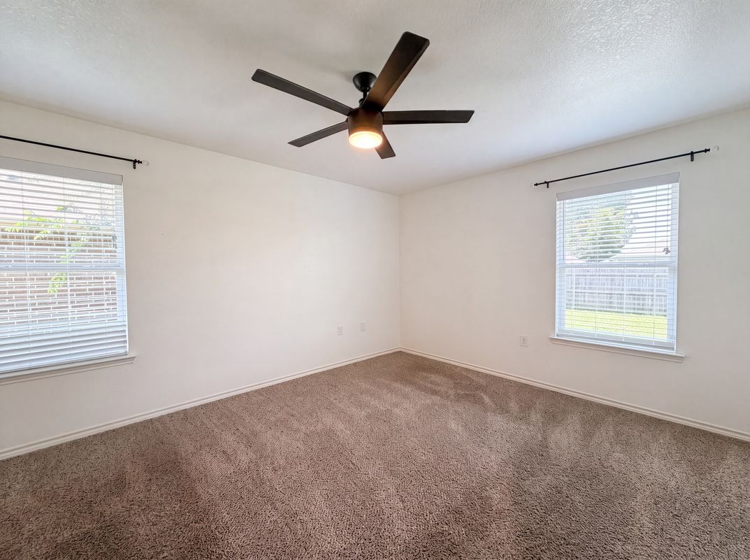 Photo 10 of 16 of 3132 Evangeline Rd, Fort Worth, TX