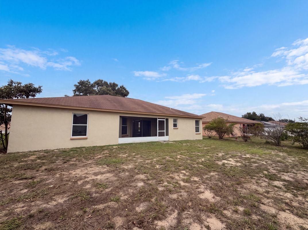 Photo 18 of 19 of 1038 Highland Crest Cir, Lake Wales, FL