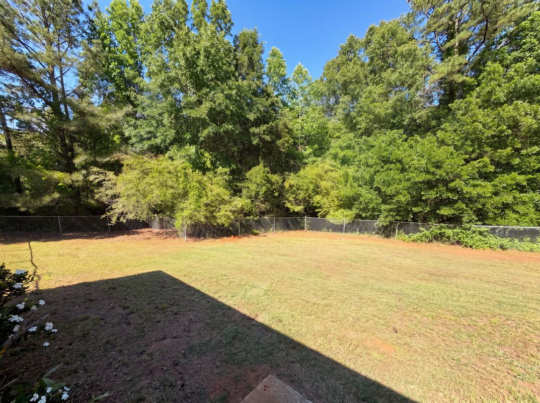 Photo 25 of 27 of 182 Livingston Ln, Covington, GA