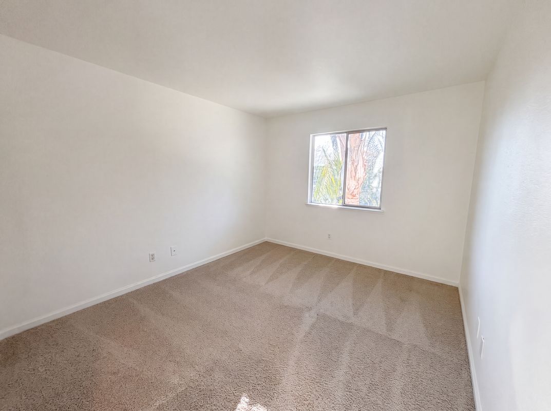Photo 16 of 26 of 2152 Arnold Dr, Rocklin, CA