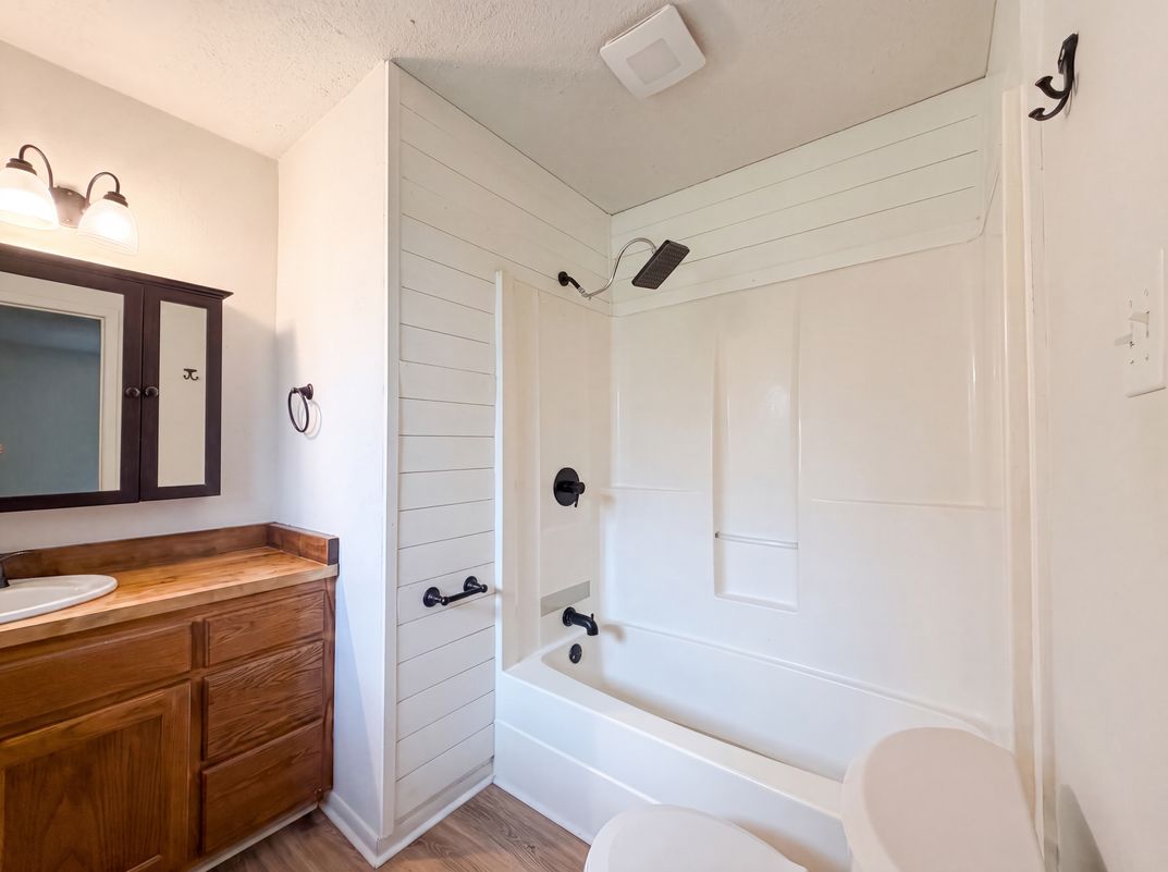 Photo 9 of 15 of 5204 Camino Dos Lagos Dr, Sherman, TX