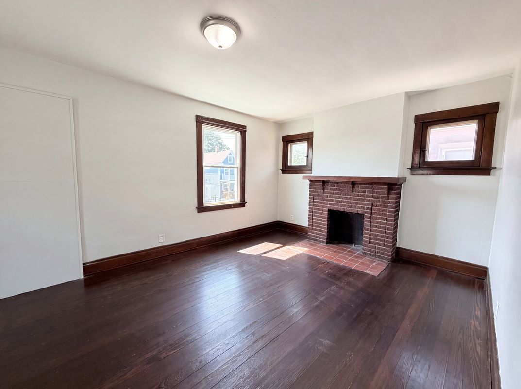 Photo 8 of 23 of 4804 Greenlee Ave, Cincinnati, OH