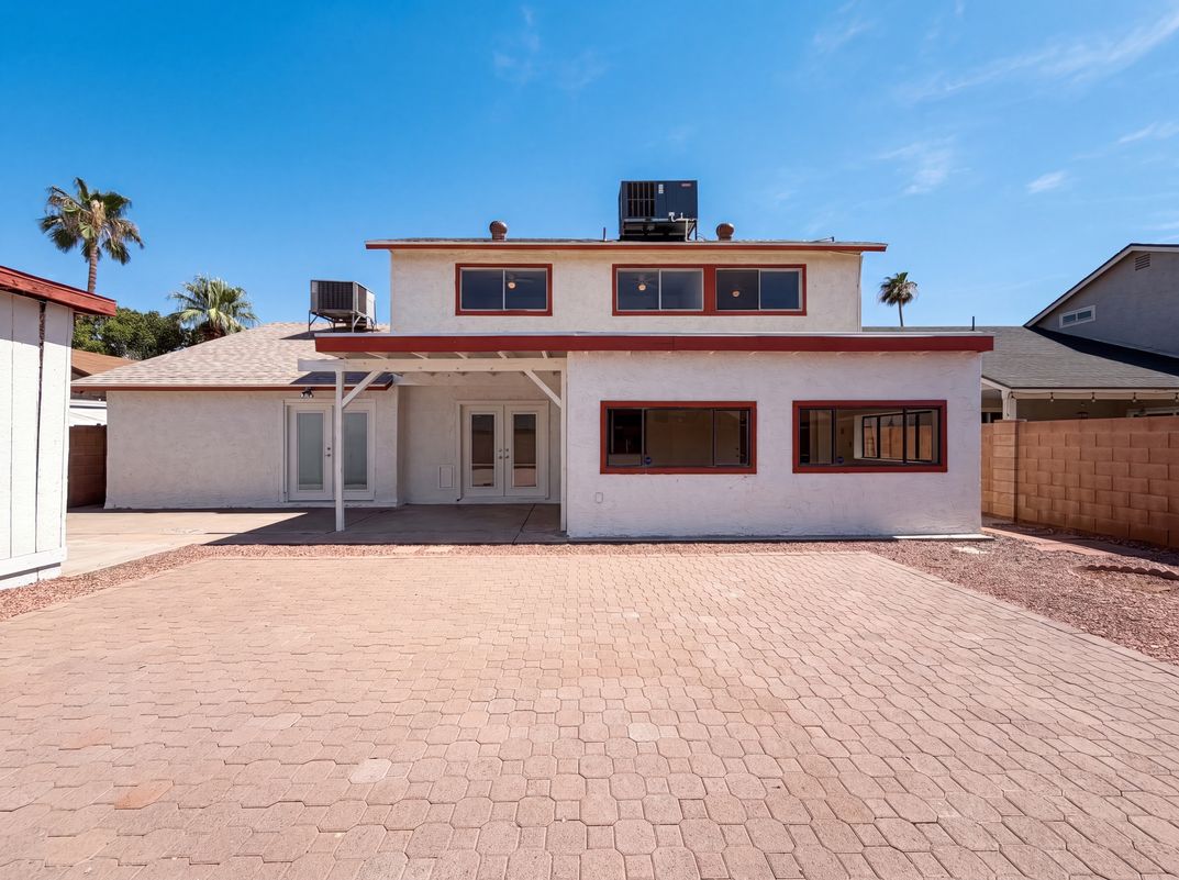 Photo 5 of 26 of 4260 E Vineyard Rd, Phoenix, AZ