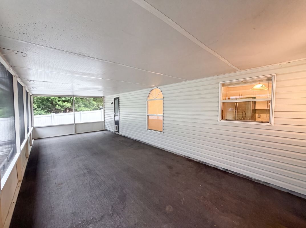 Photo 21 of 23 of 29 Valencia Cir, Debary, FL