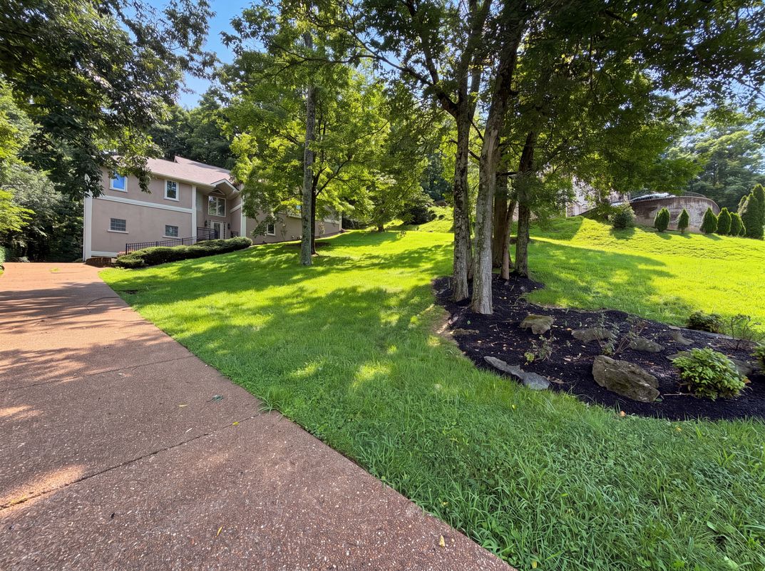 Photo 34 of 84 of 7030 Willowick Dr, Brentwood, TN