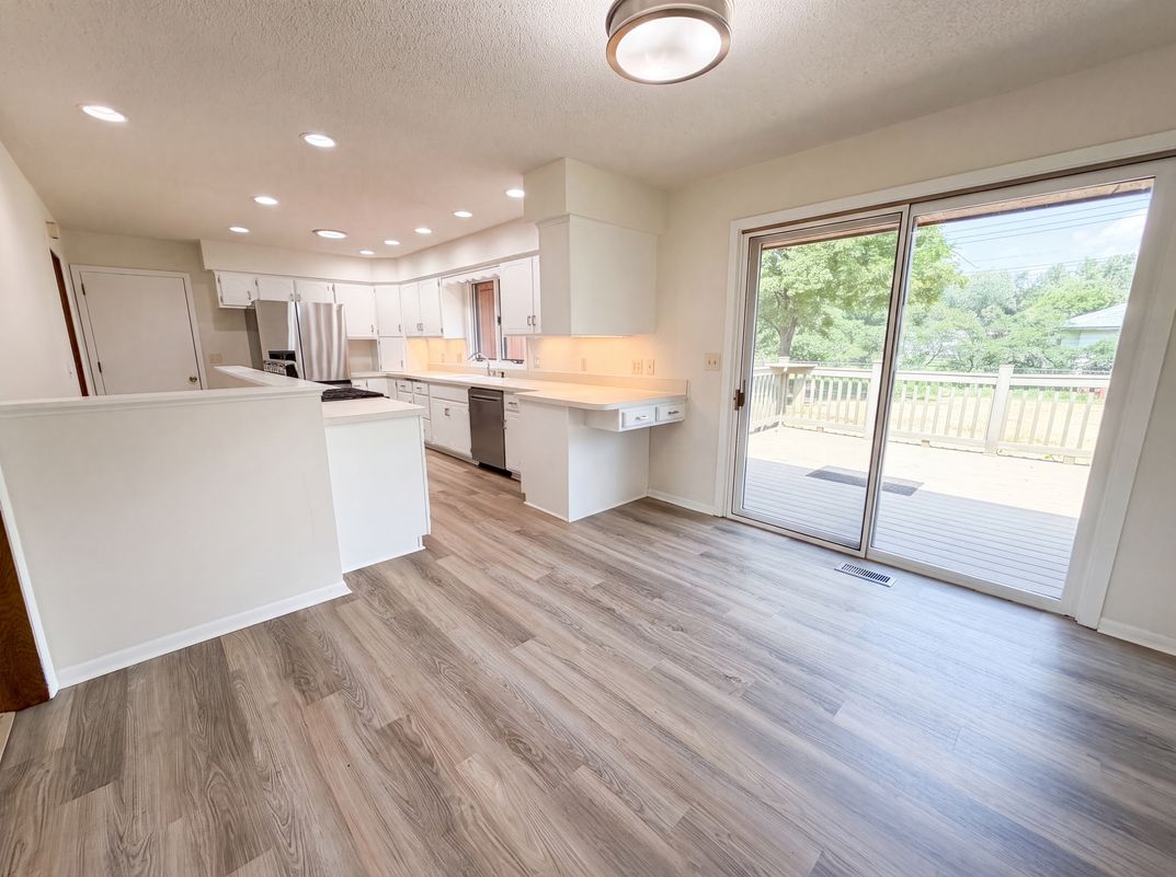 Photo 10 of 23 of 11353 N Heights Dr NW, Coon Rapids, MN