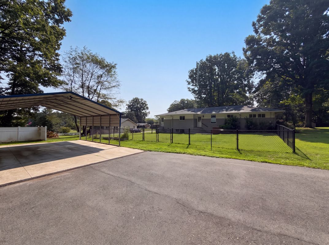 Photo 18 of 19 of 1605 Auten Rd, Gastonia, NC