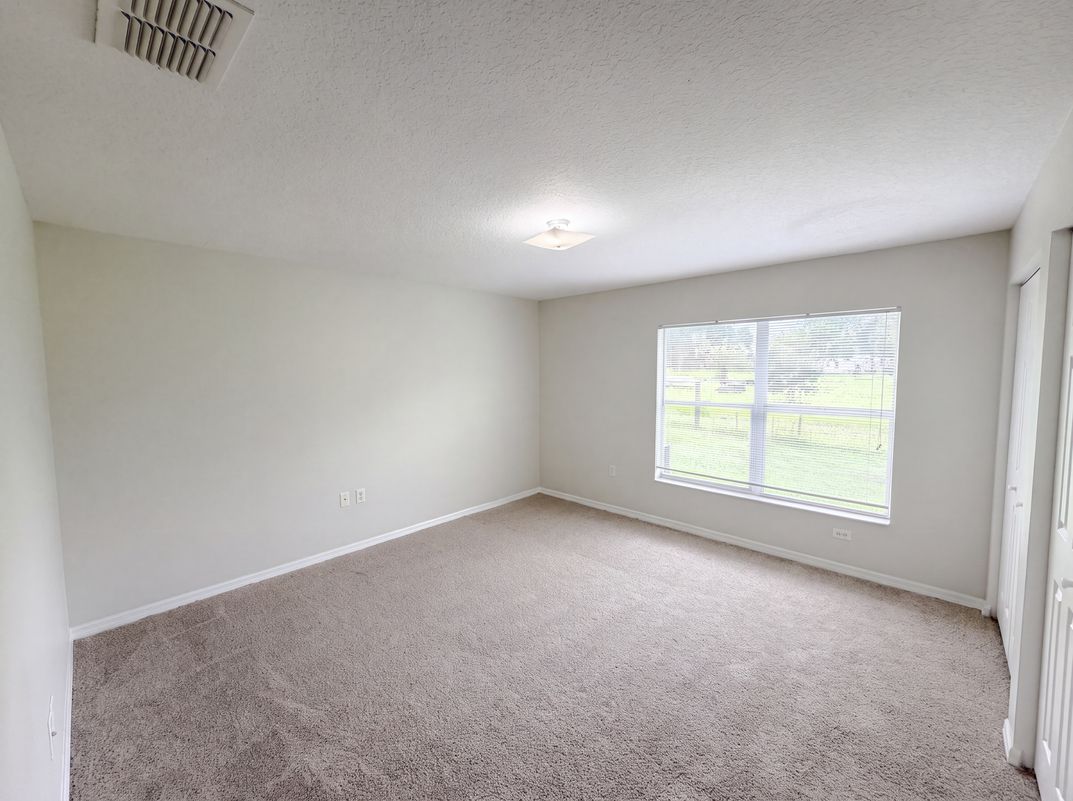 Photo 20 of 27 of 37209 Grassy Hill Ln, Dade City, FL
