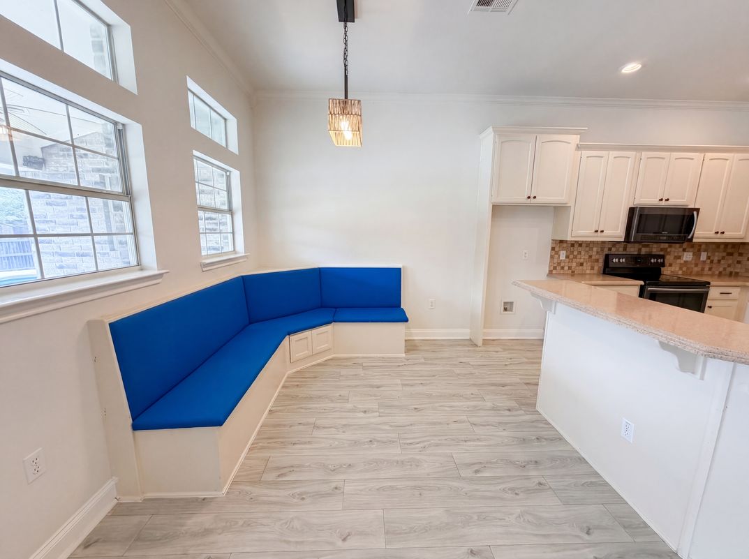 Photo 9 of 25 of 1226 Oakmanor Cir, Hewitt, TX