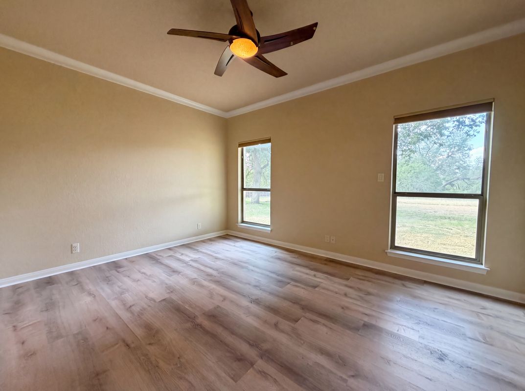 Photo 13 of 23 of 197 Vintage Ranch Cir, La Vernia, TX