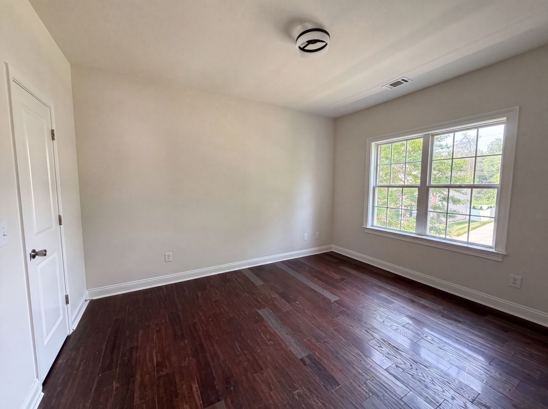 Photo 17 of 23 of 6420 Torrence Trace Dr, Huntersville, NC