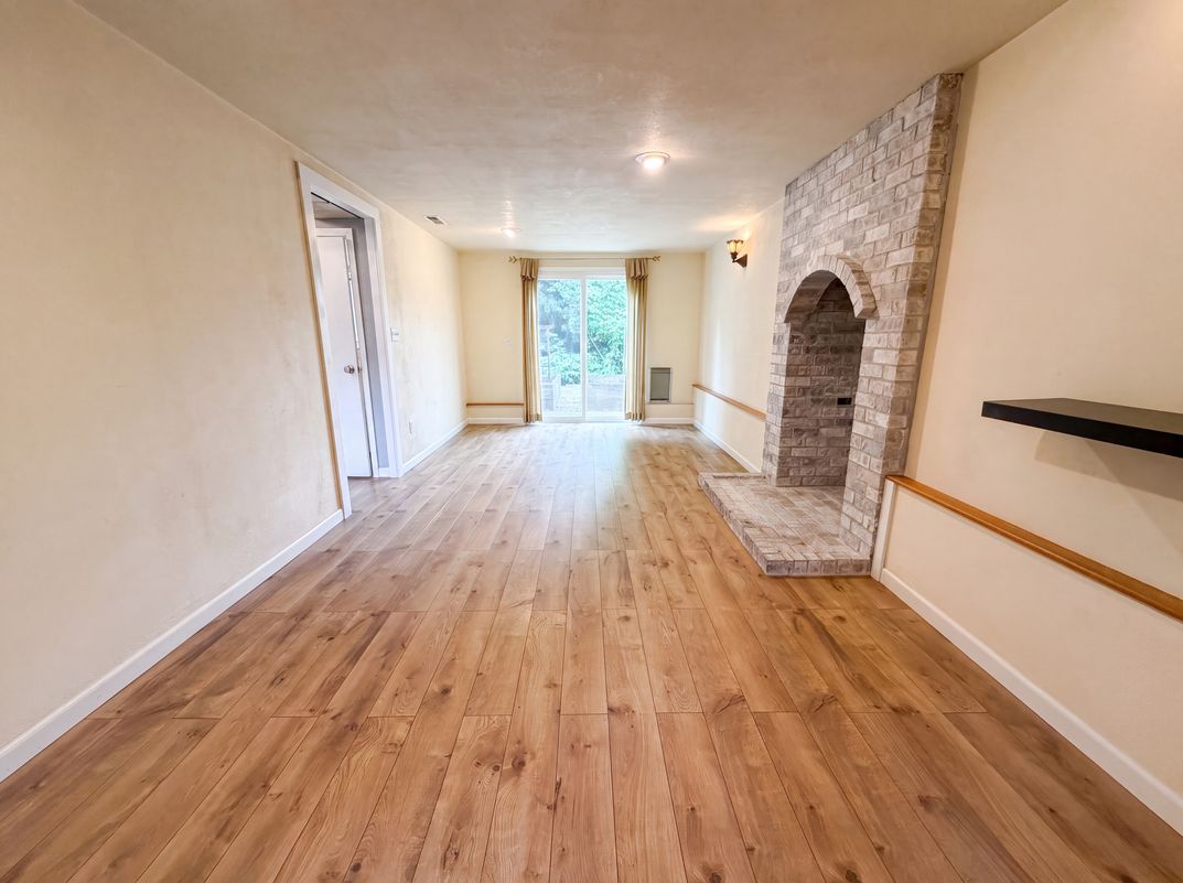 Photo 9 of 22 of 11530 SW Tigard Dr, Portland, OR
