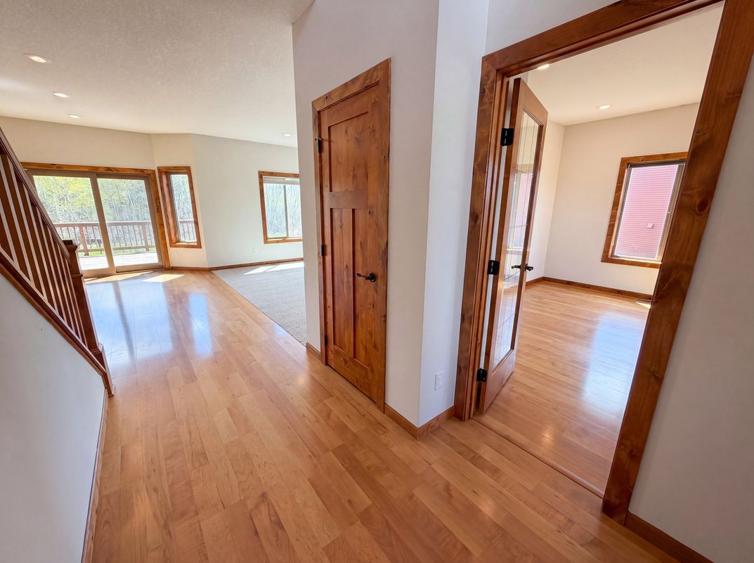 Photo 10 of 34 of 3072 Nottingham Rd S, St. Cloud, MN
