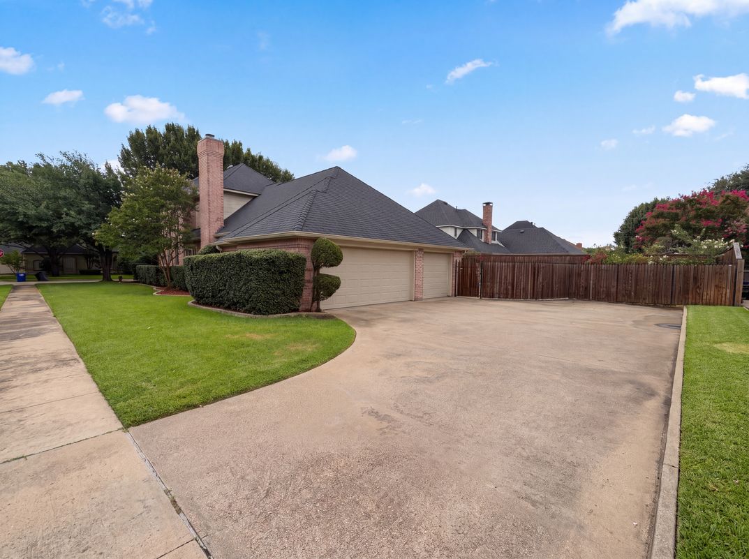 Photo 33 of 38 of 4606 Mill Wood Dr, Colleyville, TX