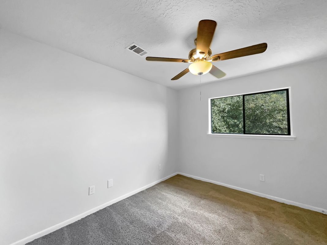 Photo 19 of 24 of 11307 Wickersham Ln, Houston, TX