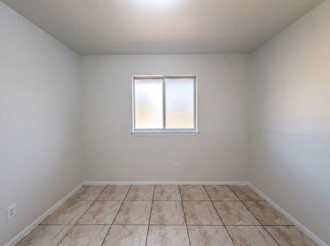 Photo 8 of 19 of 507 Abu Bakar Dr, Killeen, TX